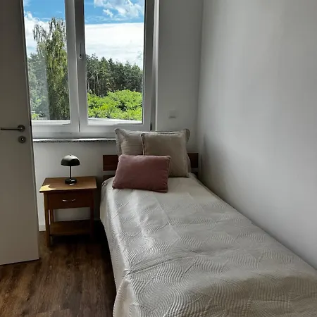 Singapore 3-zimmer Mit Balkon Am Apartamento Groß Köris